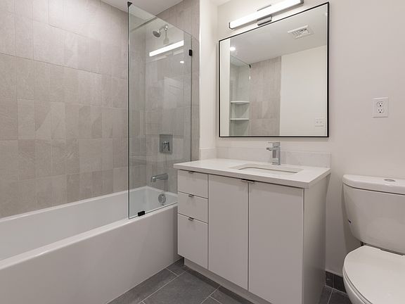 2nd image of 15 E Lenox St #201