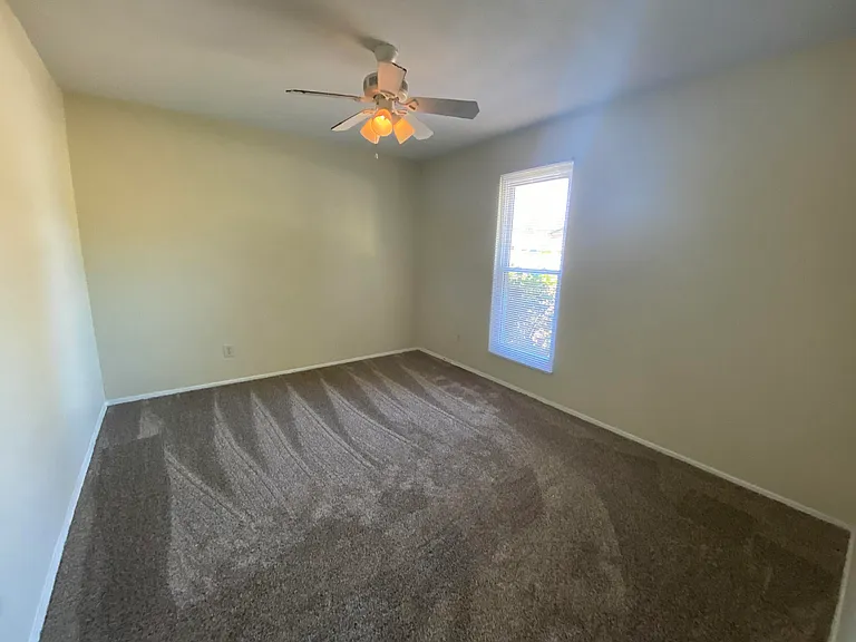 4532 Hillside Dr — Photo 12