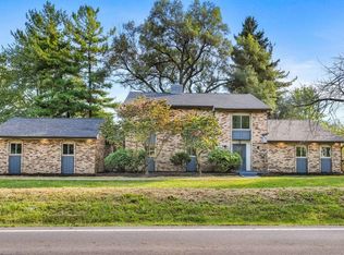 2687 Snouffer Rd, Columbus, OH 43235