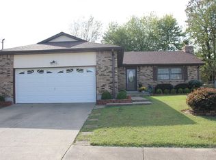 118 Kristen Ct, Radcliff, KY 40160