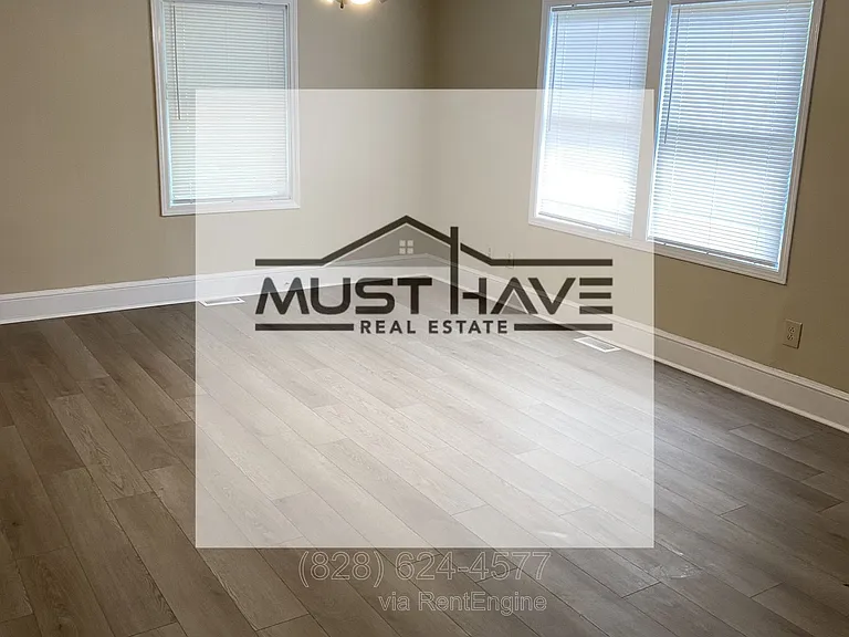 202 Newland Pl NW — Photo 6