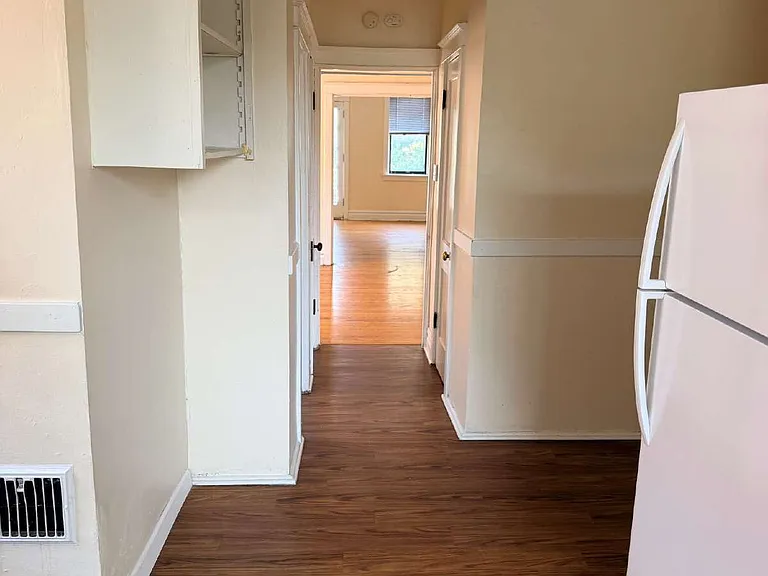 3702 Bates St #2F — Photo 18