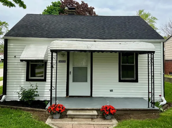 34996 John St, Wayne, MI 48184