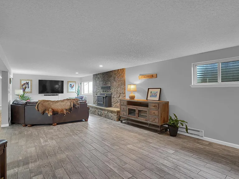 5825 Eggar Ct — Photo 28