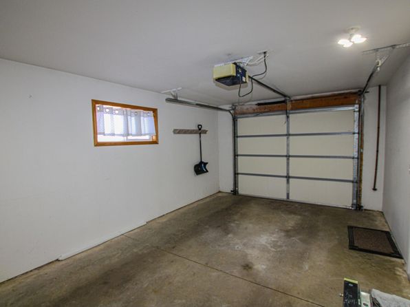 217 10th Ave E, Alexandria, MN 56308