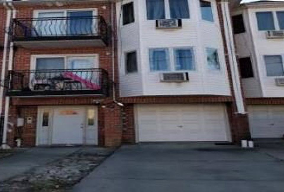 1st image of 7414 91st Ave