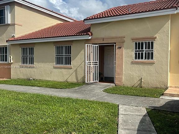 2nd image of 240 NW 114th Ave #1-103