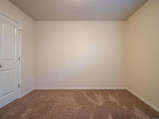 10427 S James St — Photo 14