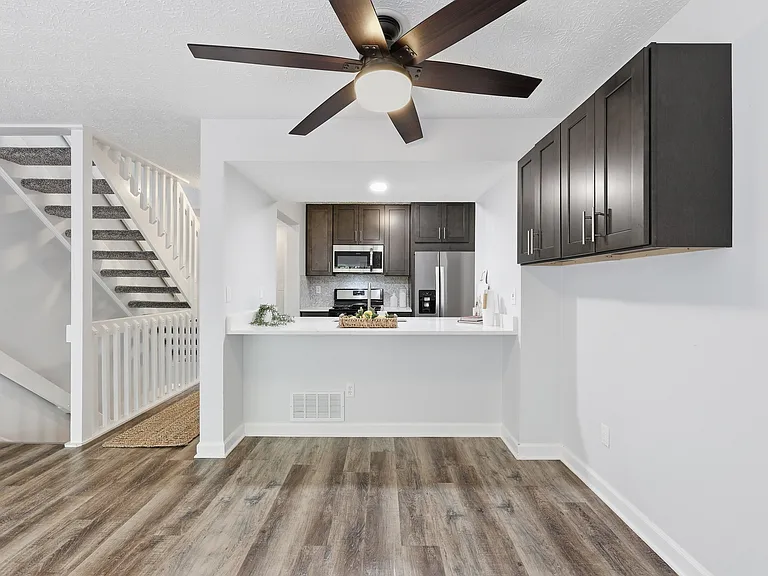 1882 Bennigan Dr — Photo 17