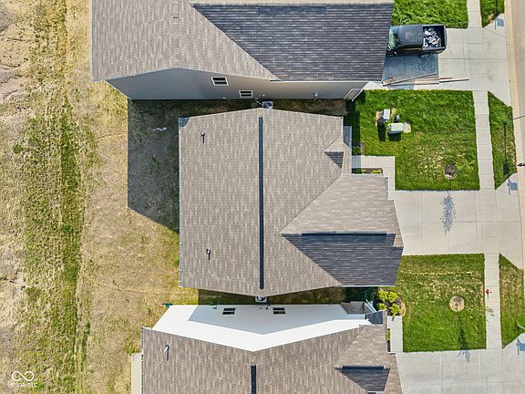 3rd image of 11011 Walter Dr