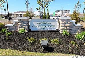 4th image of 29517 Glenwood Dr #801