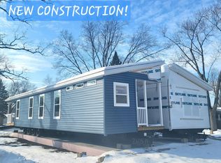 221 Little Peninsula, Elgin, IL 60123