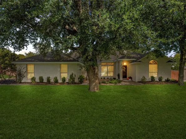 11209 Tree Lake Dr, Waco, TX 76708