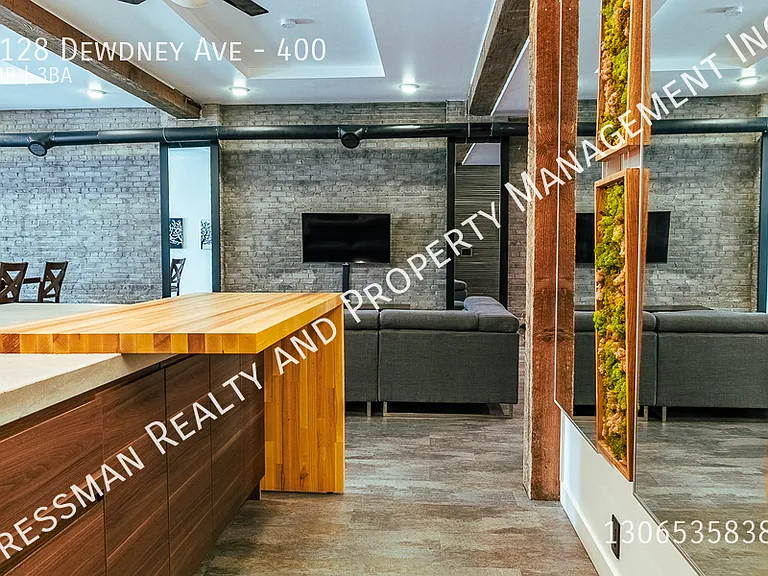 2128 Dewdney Ave #400 — Photo 11