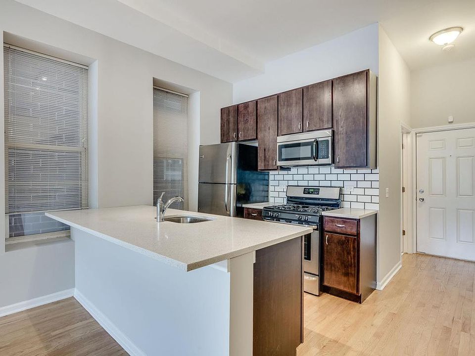 3B-2B DD - Kitchen
