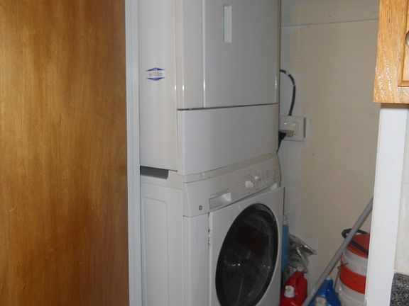 4th image of 1566 208th Pl