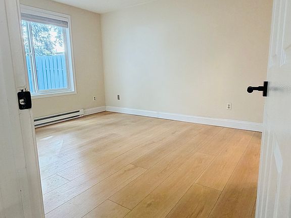 4th image of 4308 NE Sunset Blvd #D-4