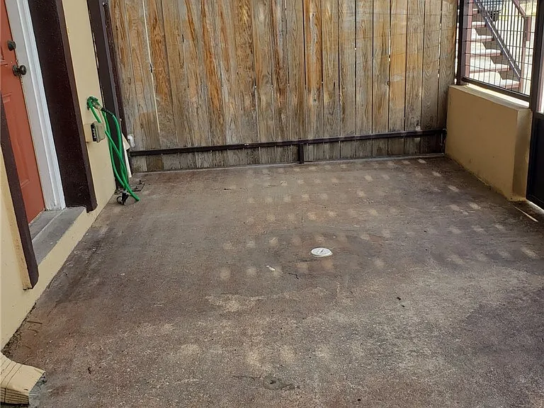 165 S Guadalupe St #211 — Photo 9