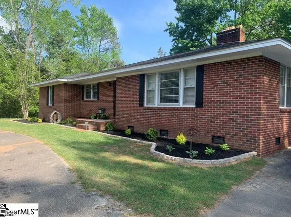 1071 Bethel Church Rd, Laurens, SC 29360