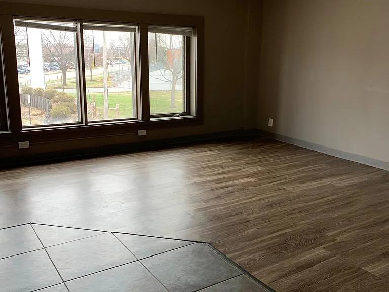 1640 Holdrege St #208 — Photo 4