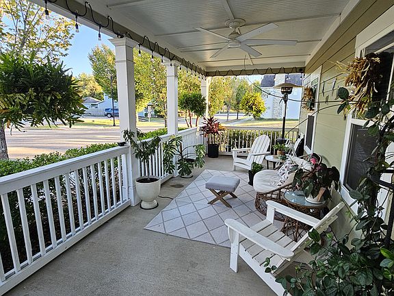 2nd image of 131 Avenue Of Learning