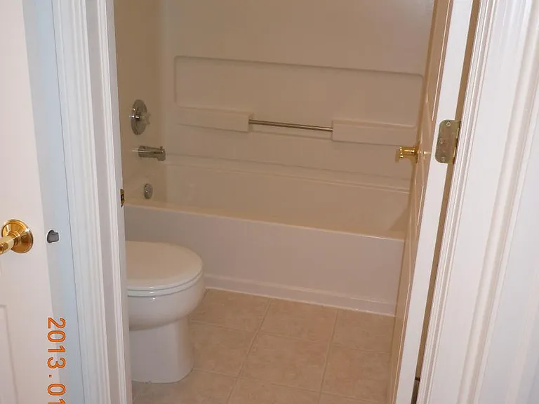 Full Bath 1