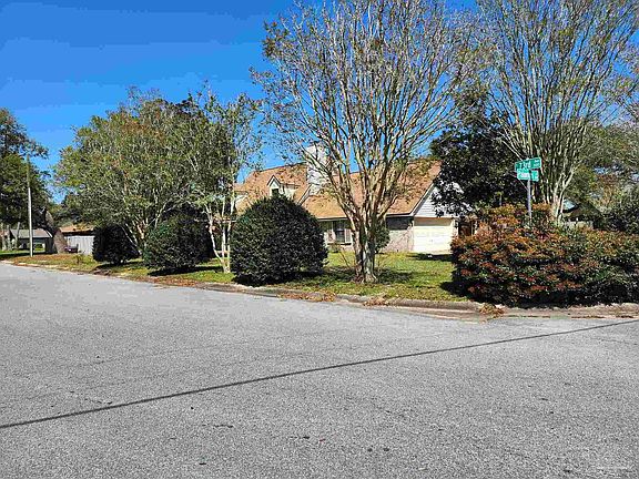 3rd image of 310 S 73rd Ave
