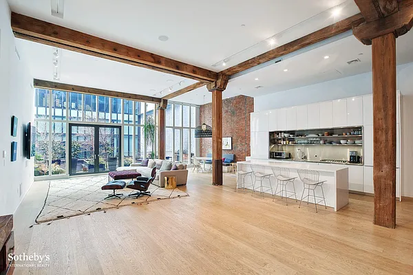 Sold by Sotheby's International Realty | media 3