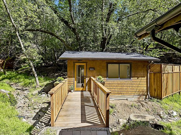 2nd image of 112 Cypress Dr #A