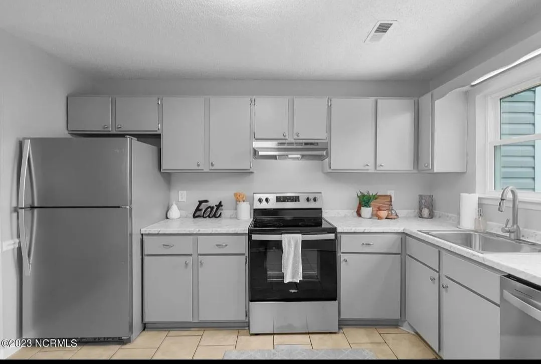 2 bed, 780 sqft, $1,100 — Photo 4