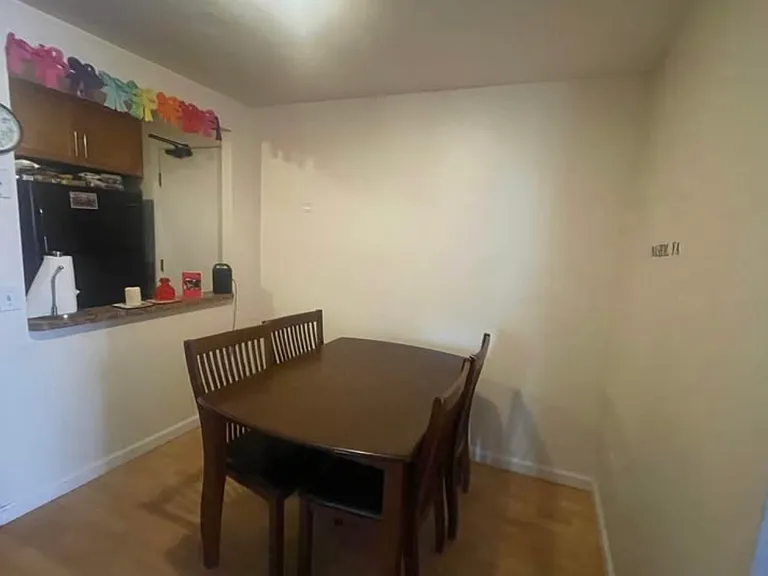 11 Davis Rd — Photo 1
