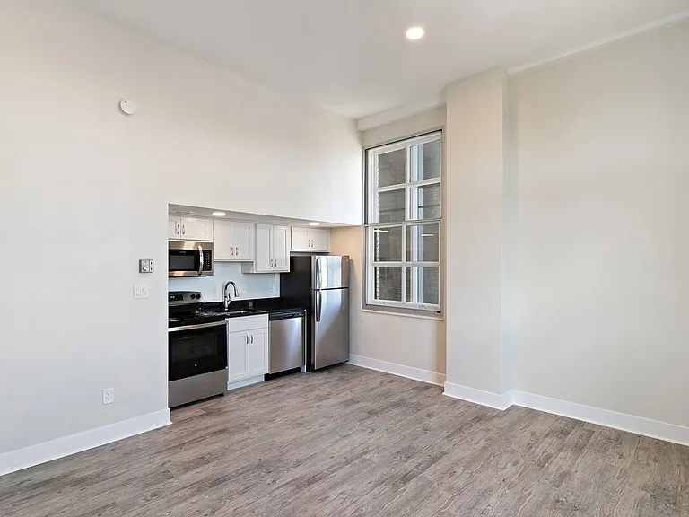 Fyfe Apartments — Photo 5