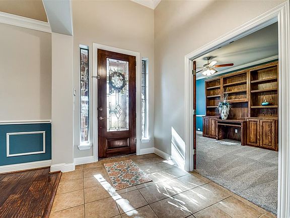 3rd image of 6009 Milan Ct
