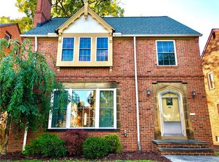 2420 Traymore Rd, University Heights, OH 44118