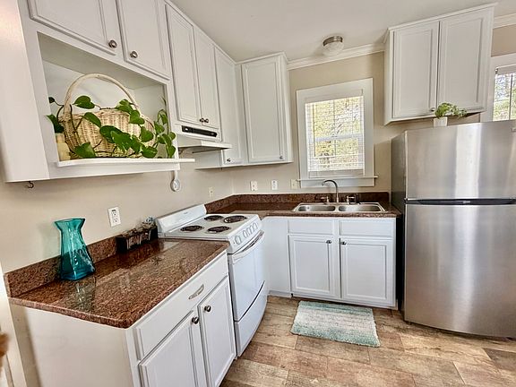 3rd image of 161 Caswell Branch Rd