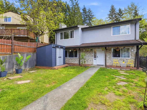 713 Appleyard Ct, Pt Moody, BC V3H 3X1