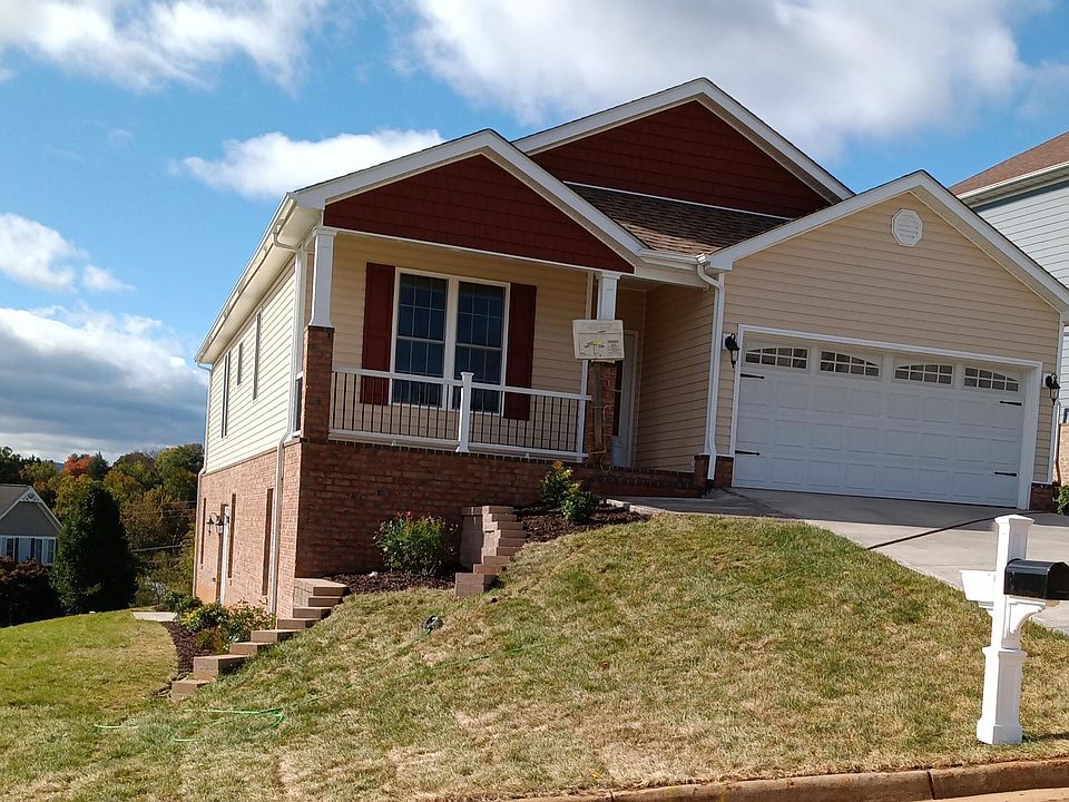 1st image of 4906 Summerville Ln