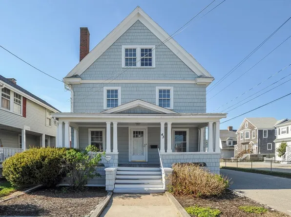 43 Q St, Hull, MA 02045