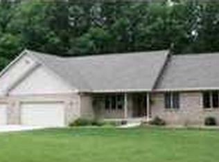 7448 S Poplar Point Dr, Trafalgar, IN