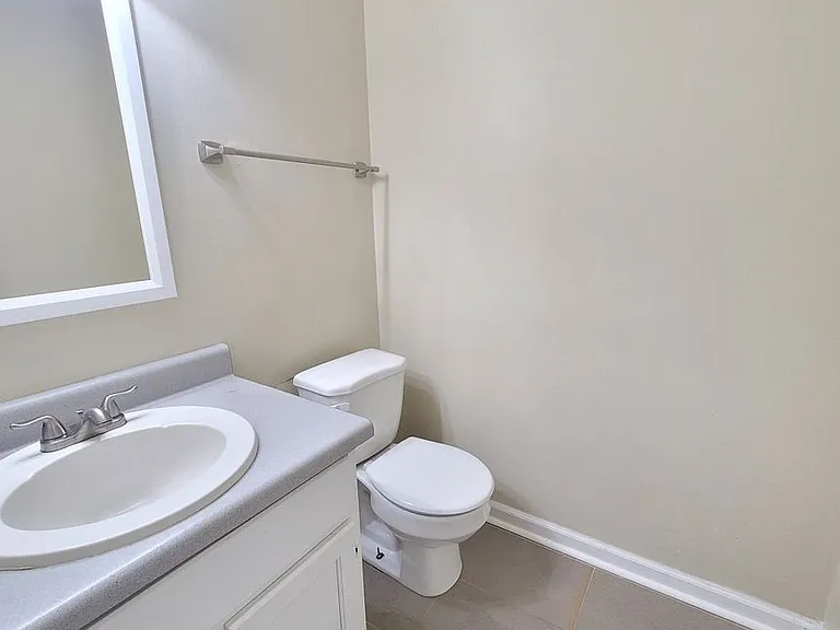 6506 Colonial Dr — Photo 14
