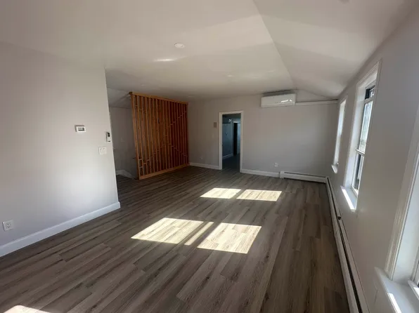 1858 West 11th Street image 5 of 14