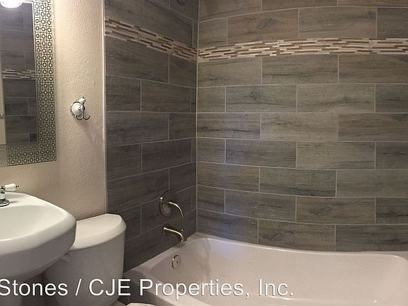 4th image of 1675 Independence St