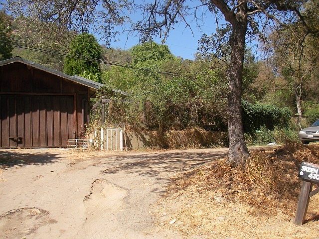 2nd image of 43011 N Fork Dr