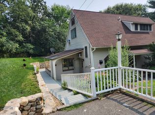 606 A Springs Rd, Bedford, MA 01730