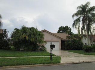 10143 Camelback Ln, Boca Raton, FL 33498