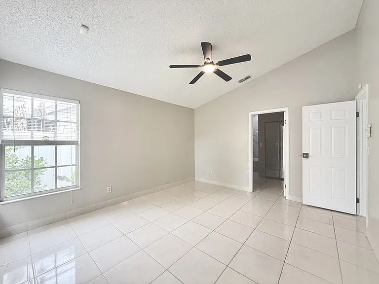 11316 Maybrook Ave — Photo 29