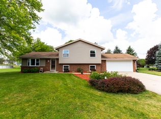 W217N9745 White Horse Dr, Colgate, WI