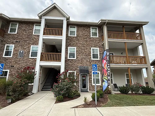 Summerfield Place Photo 1