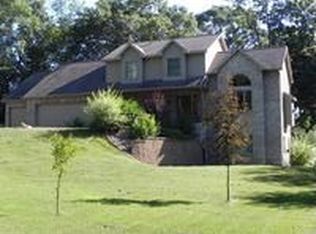 N8133 Warnke Rd, Pardeeville, WI 53954