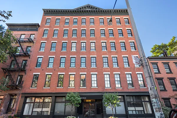 Rented by Douglas Elliman | media 29